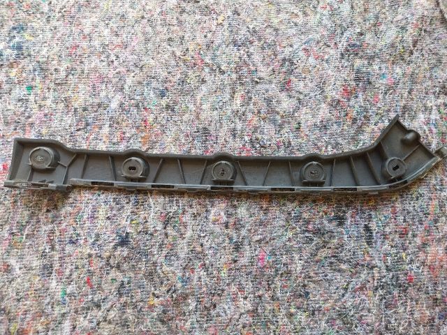 bontott SKODA OCTAVIA III Jobb hátsó Oldal Lökhárító Tartó (Műanyag)