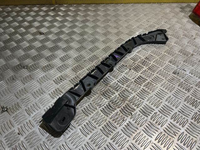 bontott SKODA OCTAVIA III Jobb hátsó Oldal Lökhárító Tartó (Műanyag)