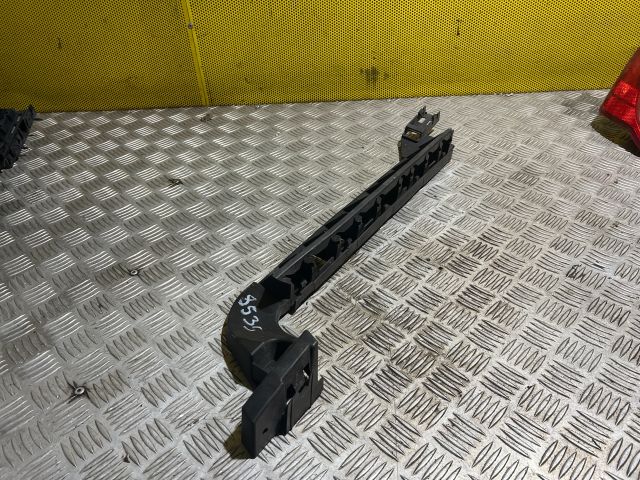 bontott SKODA OCTAVIA III Jobb hátsó Oldal Lökhárító Tartó (Műanyag)