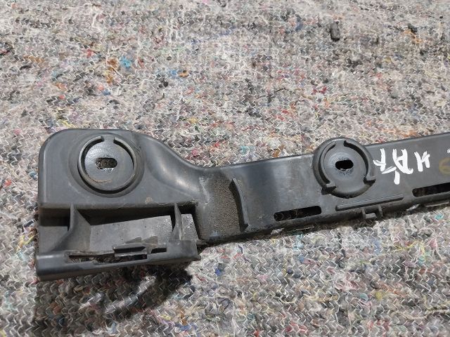 bontott SKODA OCTAVIA III Jobb hátsó Oldal Lökhárító Tartó (Műanyag)