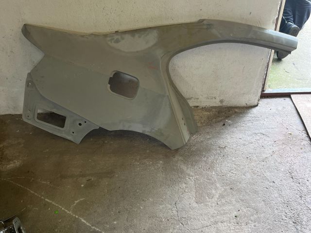 bontott SKODA OCTAVIA III Jobb hátsó Sárvédő