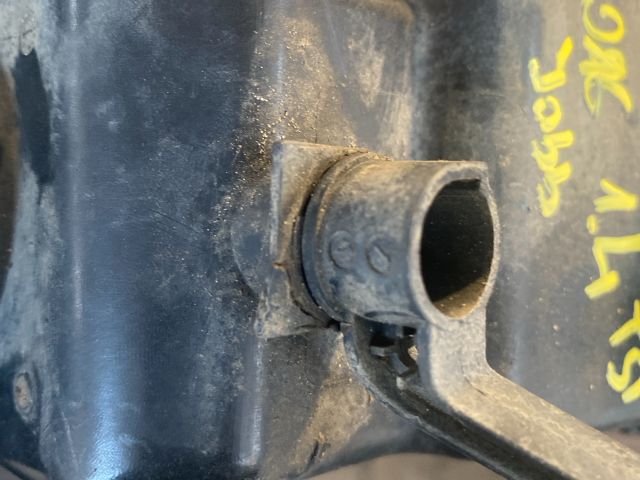 bontott SKODA OCTAVIA III Jobb Ködfényszóró