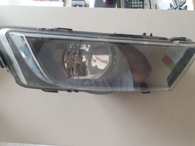 bontott SKODA OCTAVIA III Jobb Ködfényszóró
