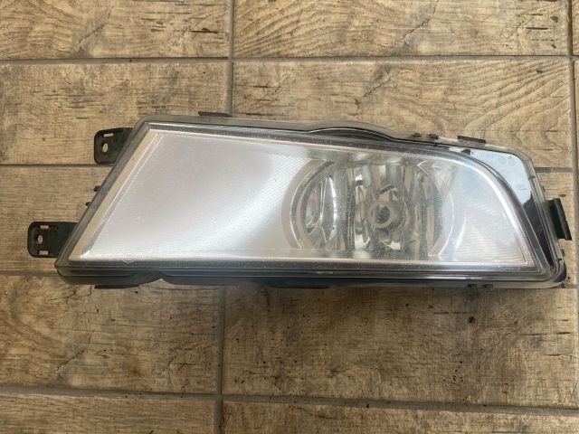 bontott SKODA OCTAVIA III Jobb Ködfényszóró