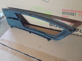 bontott SKODA OCTAVIA III Jobb Ködlámpa Rács