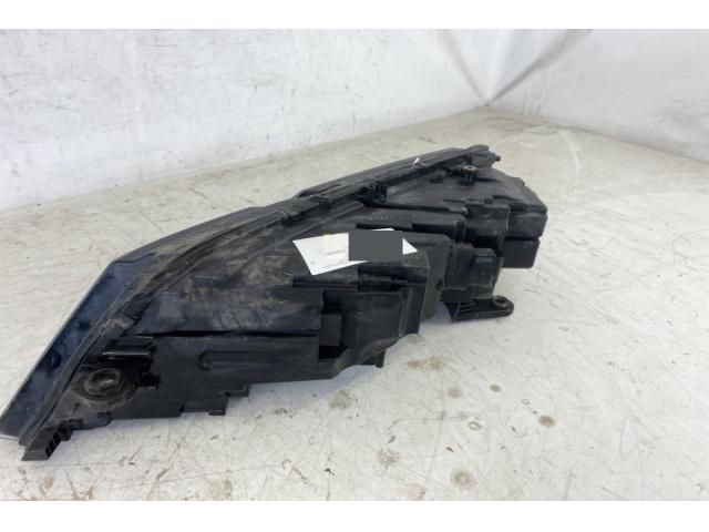 bontott SKODA OCTAVIA III Jobb Ledes Fényszóró