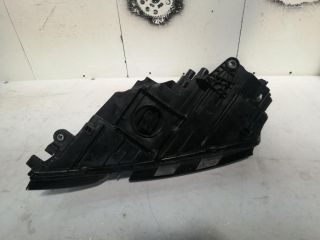 bontott SKODA OCTAVIA III Jobb Ledes Fényszóró