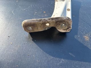 bontott SKODA OCTAVIA III Jobb Sárvédő Oldaltartó