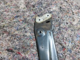 bontott SKODA OCTAVIA III Jobb Sárvédő Oldaltartó