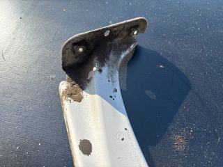 bontott SKODA OCTAVIA III Jobb Sárvédő Oldaltartó