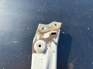 bontott SKODA OCTAVIA III Jobb Sárvédő Oldaltartó