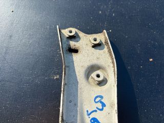 bontott SKODA OCTAVIA III Jobb Sárvédő Oldaltartó