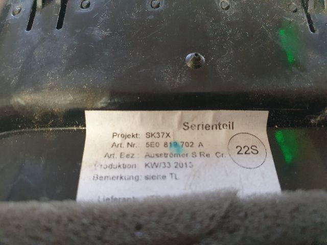 bontott SKODA OCTAVIA III Jobb Szellőző