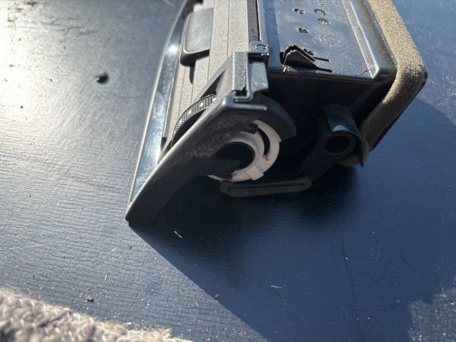 bontott SKODA OCTAVIA III Jobb Szellőző