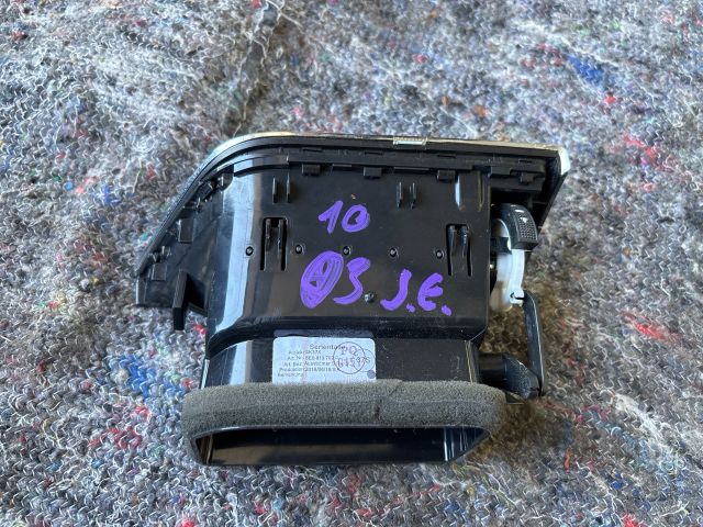 bontott SKODA OCTAVIA III Jobb Szellőző