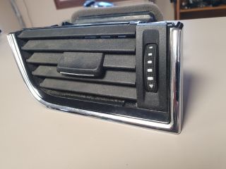 bontott SKODA OCTAVIA III Jobb Szellőző