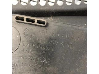 bontott SKODA OCTAVIA III Jobb Szélvédő Alatti Vízelvezető Műanyag