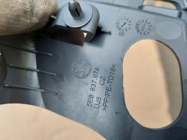 bontott SKODA OCTAVIA III Jobb Visszapillantó Tükör Burkolat