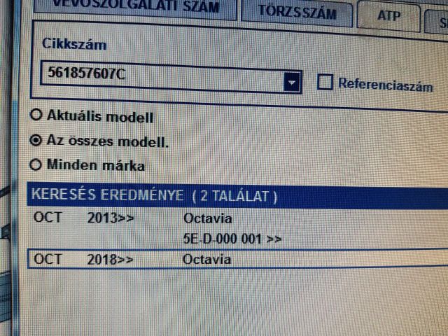 bontott SKODA OCTAVIA III Kapaszkodó (Felső) Szett