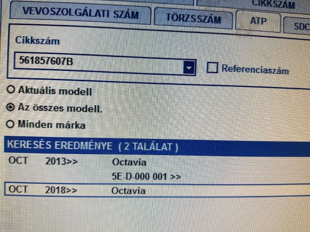 bontott SKODA OCTAVIA III Kapaszkodó (Felső) Szett