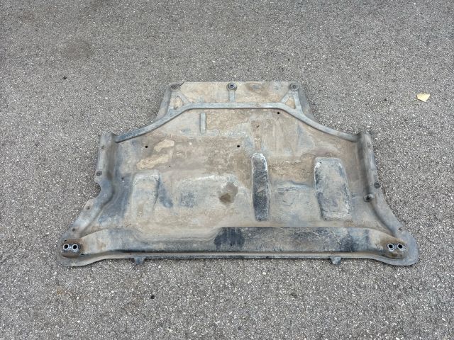 bontott SKODA OCTAVIA III Kartervédő