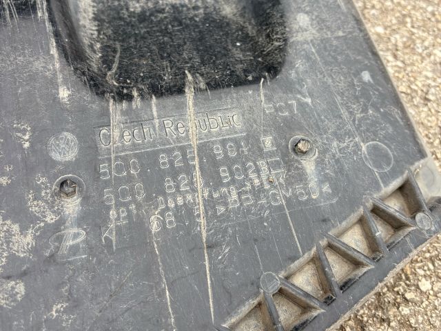 bontott SKODA OCTAVIA III Kartervédő