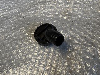 bontott SKODA OCTAVIA III Kesztyűtartó Hűtő Cső