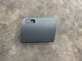 bontott SKODA OCTAVIA III Kesztyűtartó