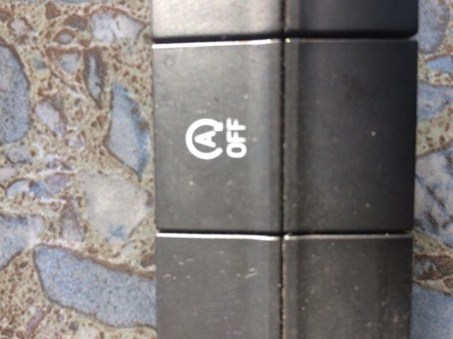 bontott SKODA OCTAVIA III Kipörgésgátló Kapcsoló