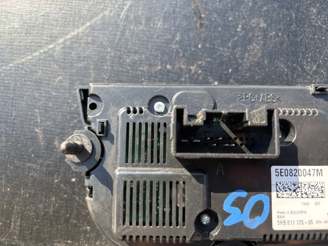 bontott SKODA OCTAVIA III Klíma Kapcsoló