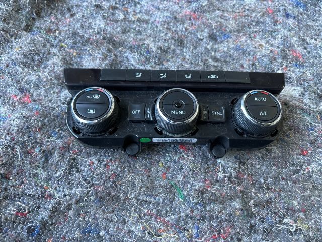 bontott SKODA OCTAVIA III Klíma Kapcsoló