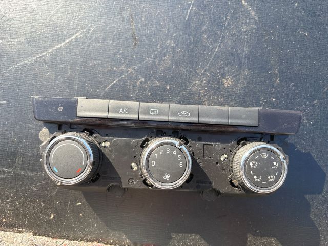 bontott SKODA OCTAVIA III Klíma Kapcsoló