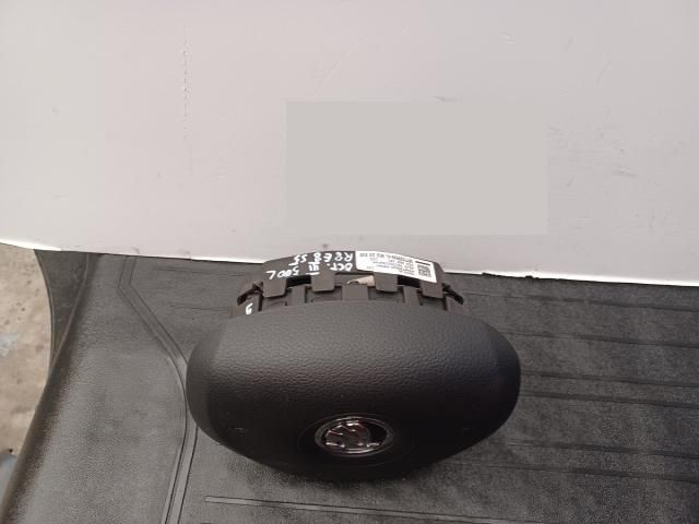 bontott SKODA OCTAVIA III Kormánylégzsák