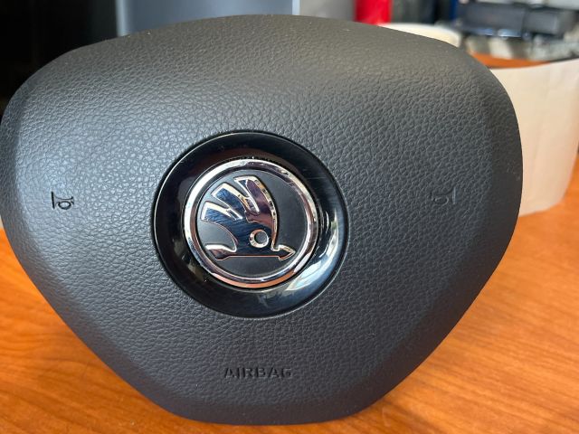 bontott SKODA OCTAVIA III Kormánylégzsák