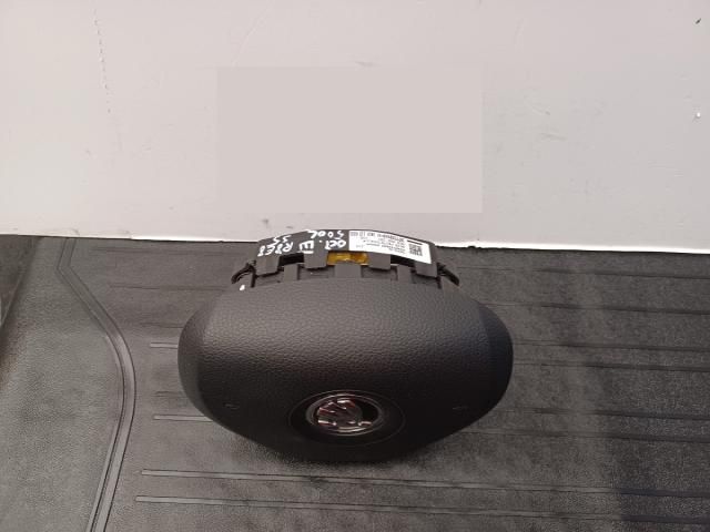 bontott SKODA OCTAVIA III Kormánylégzsák