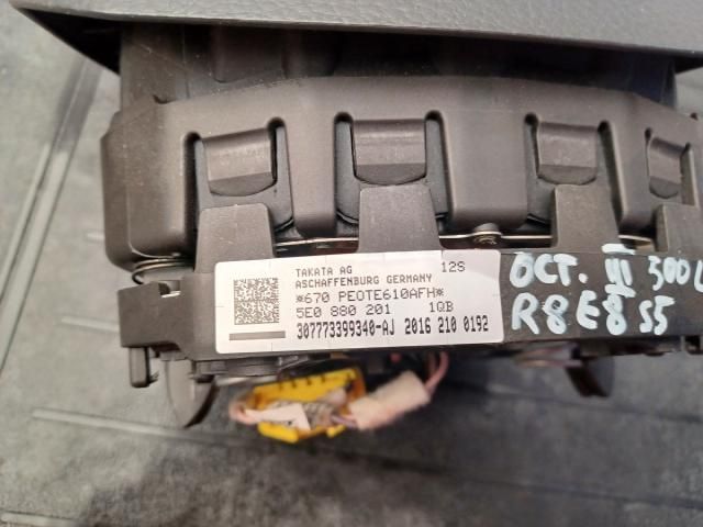 bontott SKODA OCTAVIA III Kormánylégzsák