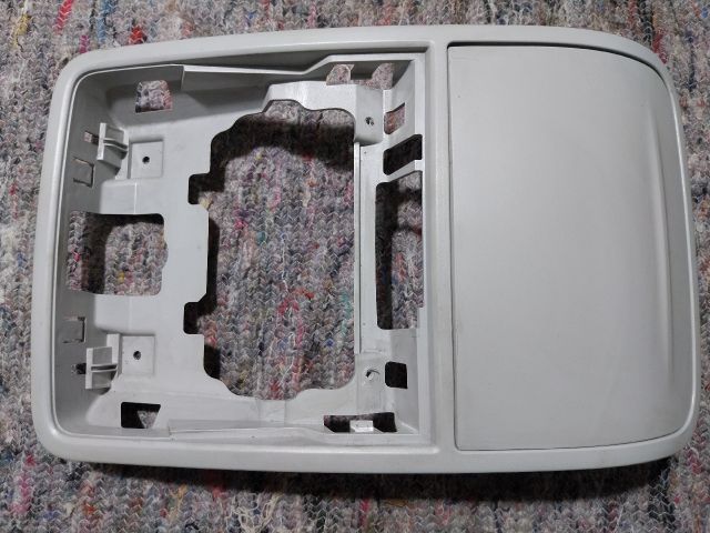 bontott SKODA OCTAVIA III Középső Szemüvegtartó