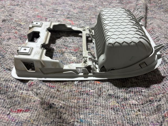 bontott SKODA OCTAVIA III Középső Szemüvegtartó