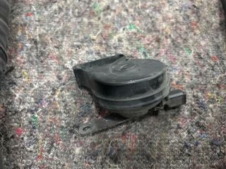 bontott SKODA OCTAVIA III Kürt