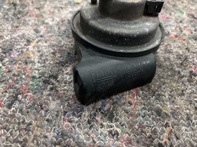 bontott SKODA OCTAVIA III Kürt