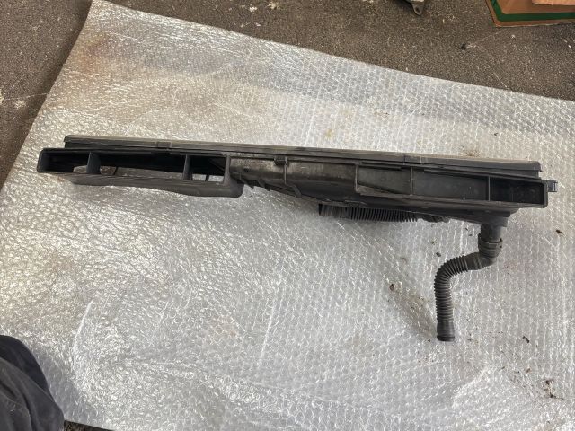 bontott SKODA OCTAVIA III Légbeömlő