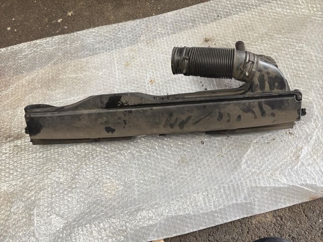 bontott SKODA OCTAVIA III Légbeömlő