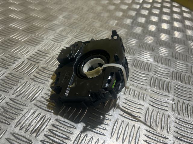 bontott SKODA OCTAVIA III Légzsák Átvezető Szalagkábel