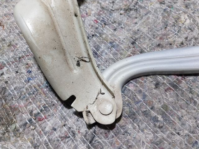 bontott SKODA OCTAVIA III Motorháztető Bal Zsanér