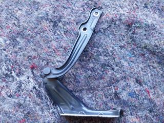 bontott SKODA OCTAVIA III Motorháztető Bal Zsanér