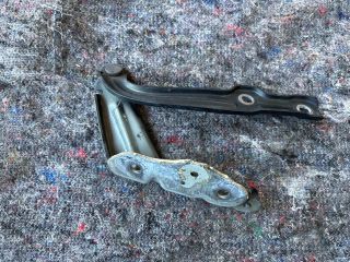 bontott SKODA OCTAVIA III Motorháztető Bal Zsanér