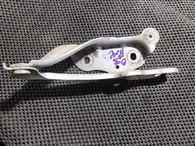 bontott SKODA OCTAVIA III Motorháztető Bal Zsanér