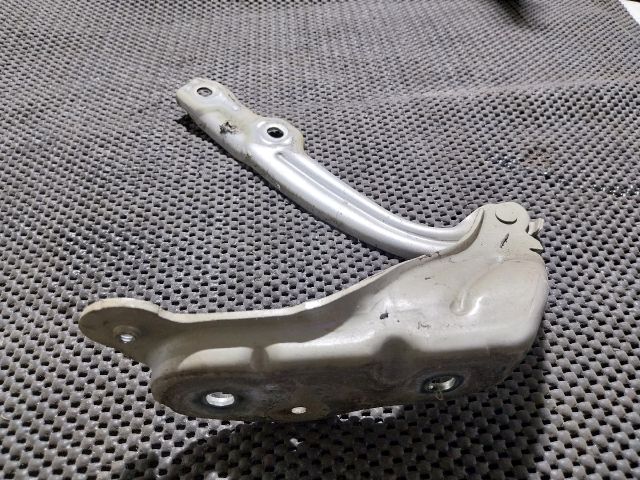 bontott SKODA OCTAVIA III Motorháztető Bal Zsanér