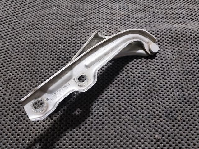 bontott SKODA OCTAVIA III Motorháztető Bal Zsanér