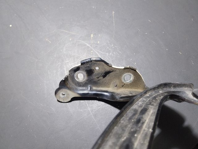 bontott SKODA OCTAVIA III Motorháztető Bal Zsanér